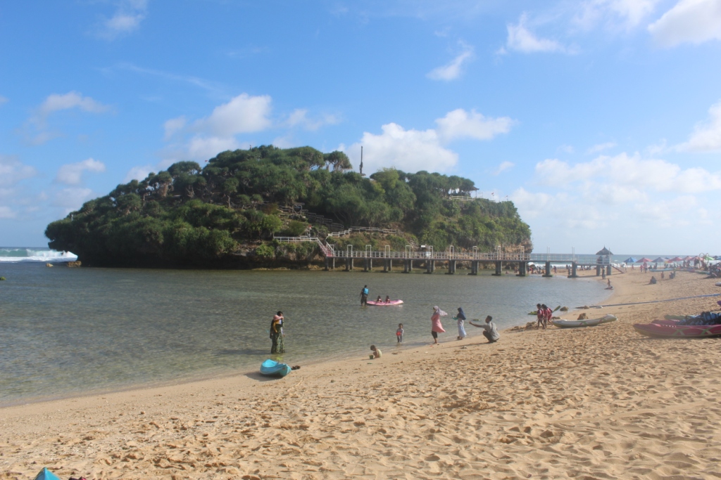 Pantai Drini