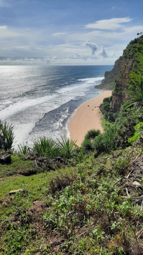 Pantai Watunene