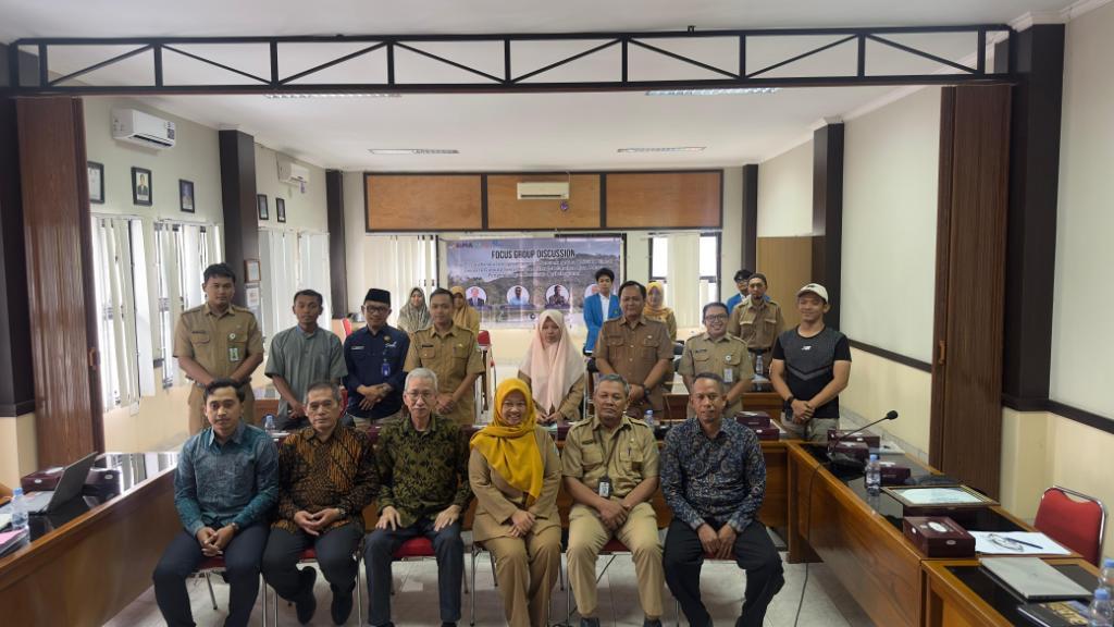 FGD (Focus Group Discussion) Bersama Universitas Hang Tuah Surabaya: Membahas Model Tata Kelola Intergovernmental Network antara Gunung Sewu UNESCO Global Geopark dan Ciletuh Pelabuhan Ratu UNESCO Global Geopark dalam Pengembangan Geowisata Berkelanjutan