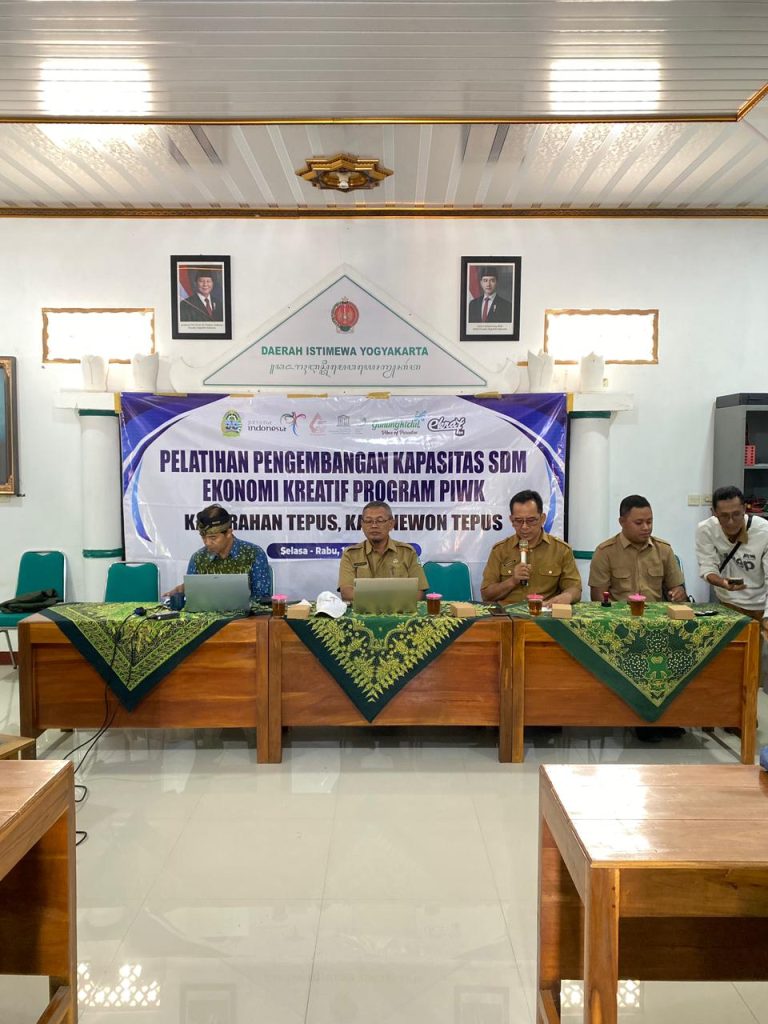 Pelatihan Pengembangan Kapasitas SDM Ekonomi Kreatif Program PIWK