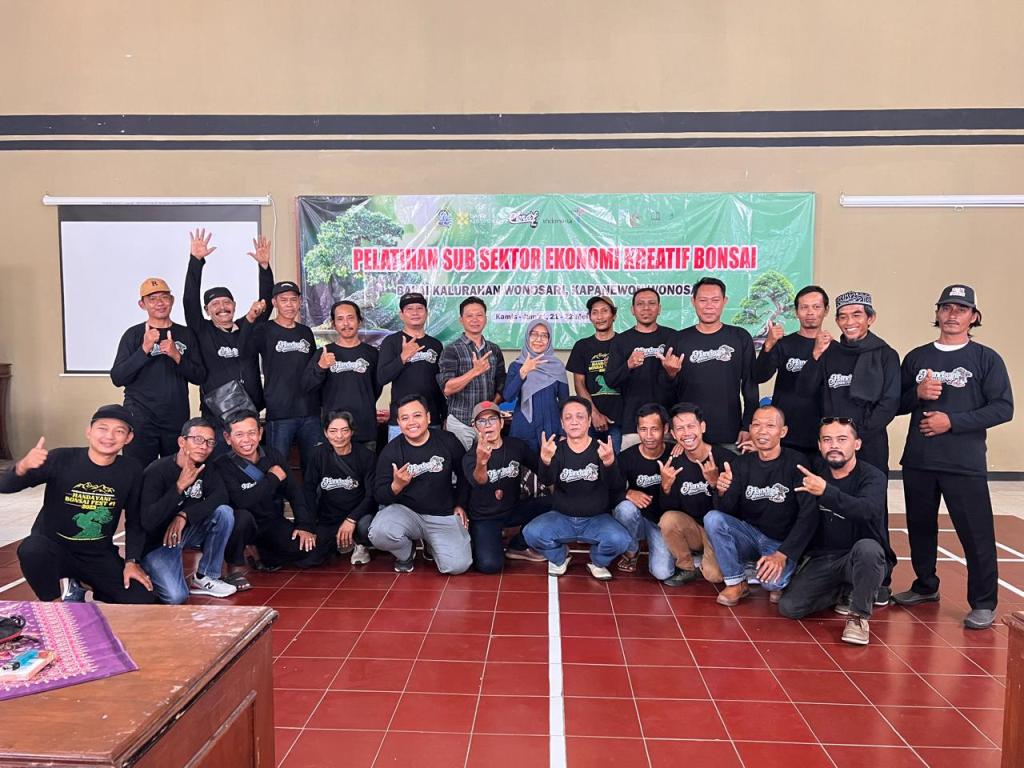 Pelatihan Ekonomi Kreatif Sub Sektor Bonsai